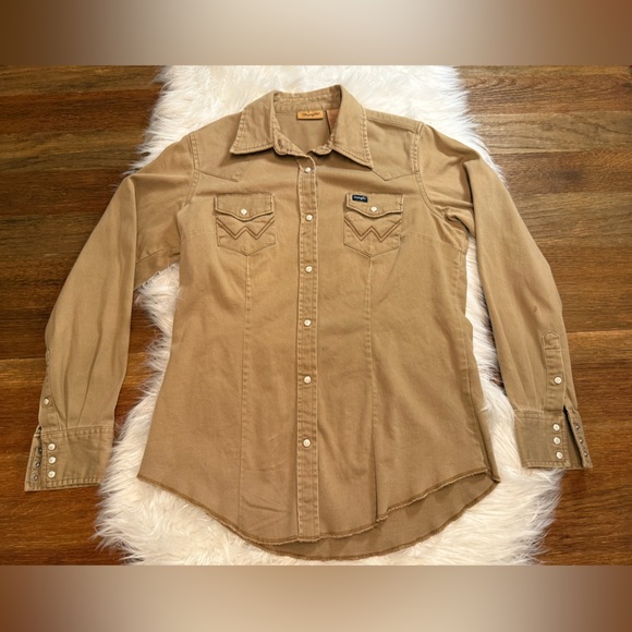 Wrangler Tops - Wrangler Tan Casual Button Down Shirt